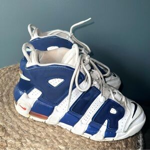 Nike Air More Uptempo Knicks Youth Sneakers
